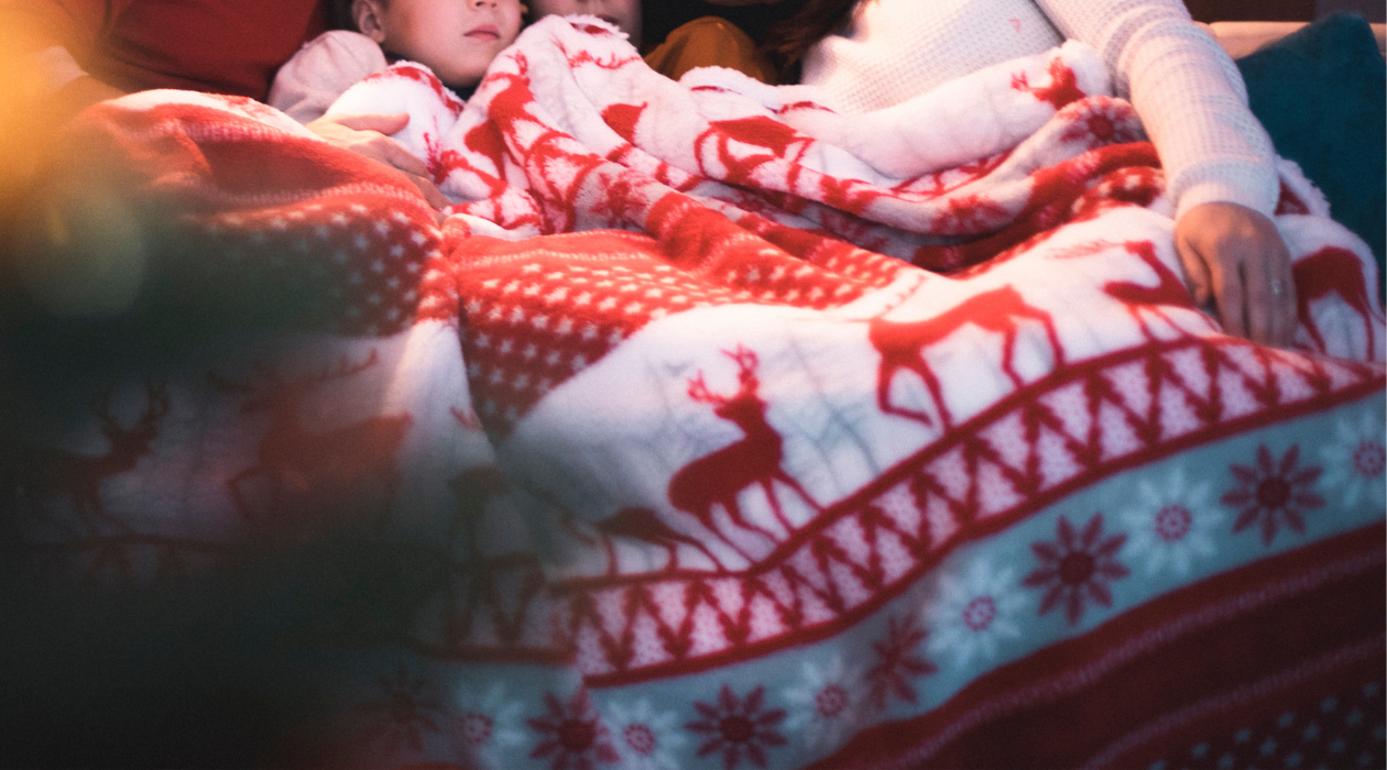Cozy up for Christmas: 12 Beautiful Throw Blankets
